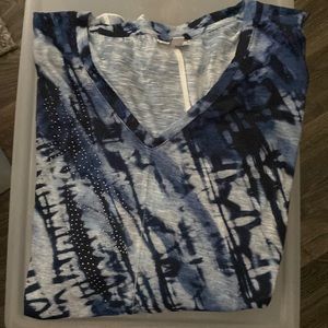 Avenue brand, long sleeved blouse, tshirt like material